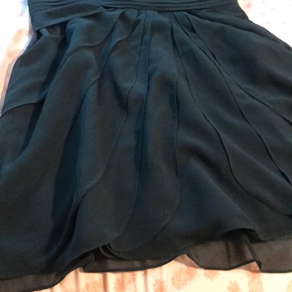 Green ruffle dress - Picture 3 of 4